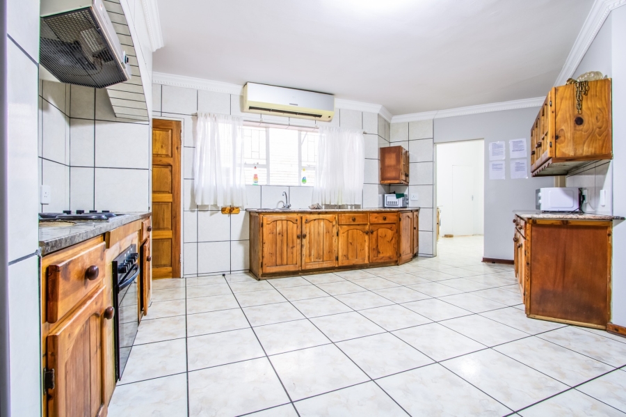 15 Bedroom Property for Sale in Die Bult North West